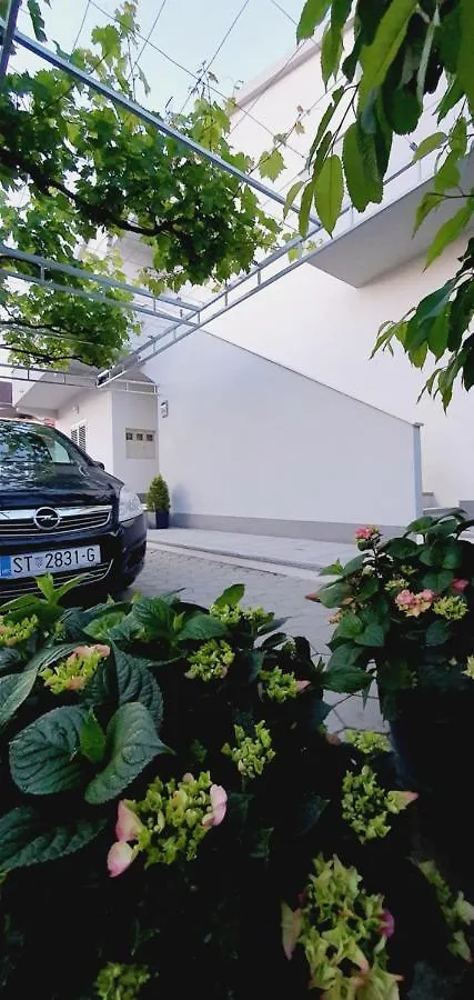 Apartman Sisters - Free Parking Trogir