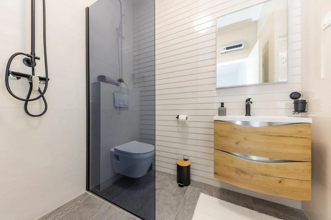 Apartman Sisters - Free Parking Traù
