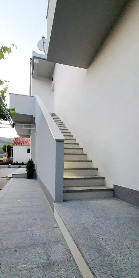 Apartment Apartman Sisters - Free Parking Trogir Croatia