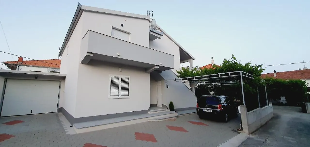 Apartment Apartman Sisters - Free Parking Trogir