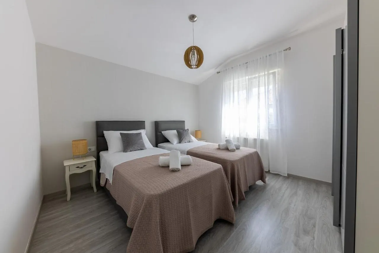 Apartman Sisters - Free Parking Trogir
