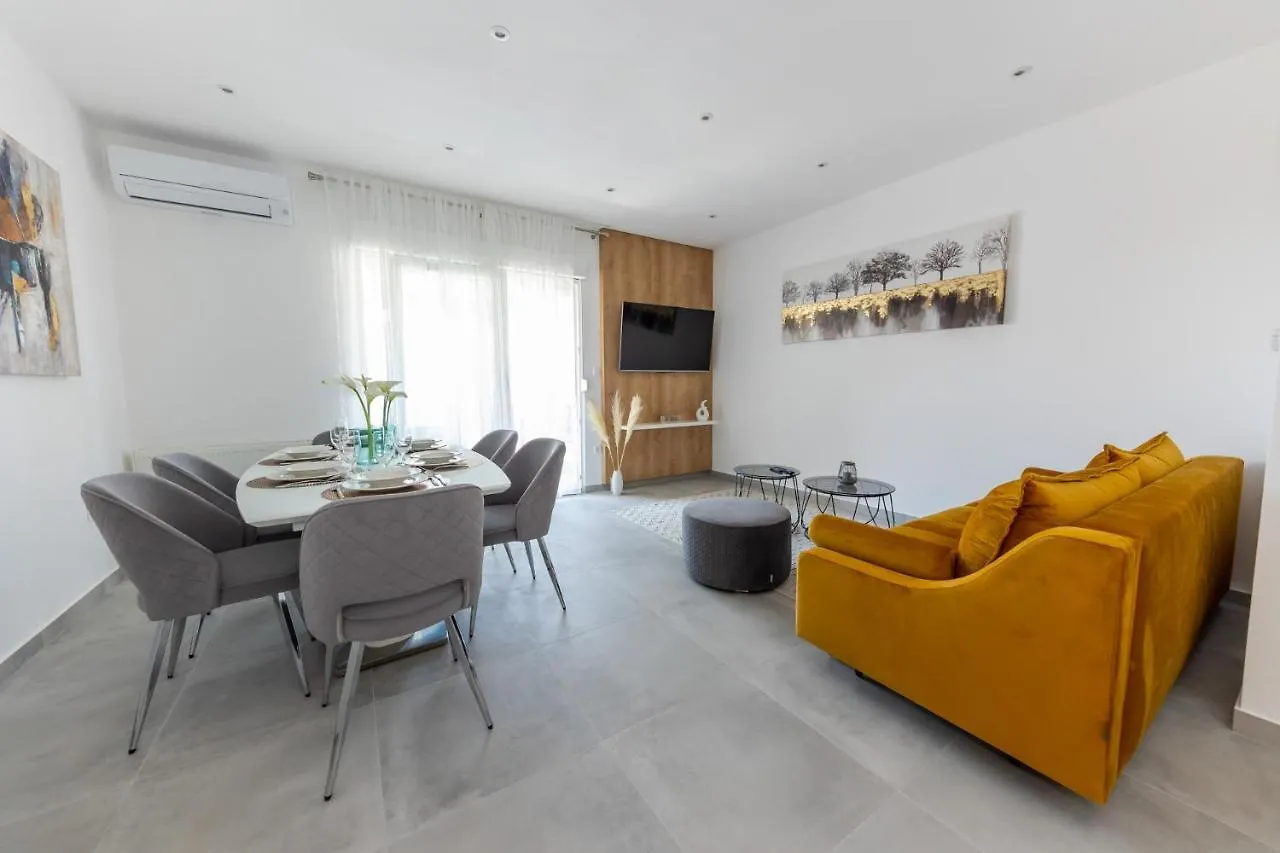 Apartman Sisters - Free Parking Trogir Apartment